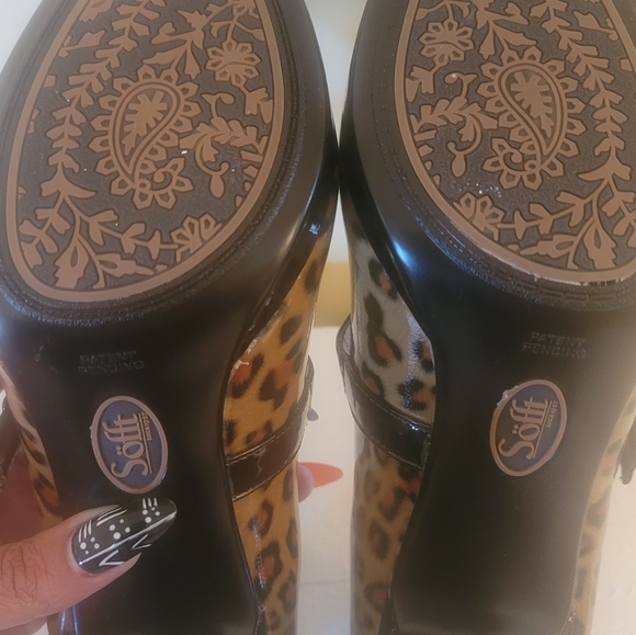 NWOT Sofft Mary Jane Brown Black Genuine Leather Leopard Mary Jane Shoes Heels - Picture 3 of 3